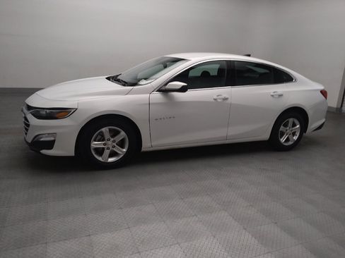 Used 2024 Chevrolet Malibu LS w/ Driver Confidence Package FWD image 2