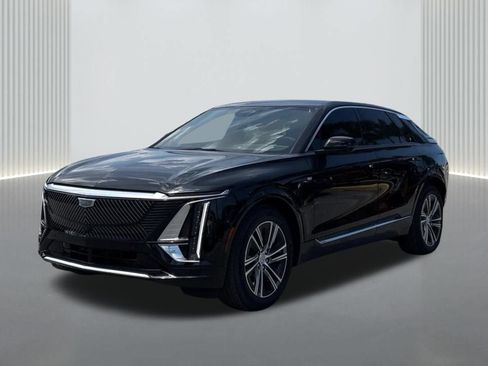 New 2026 Cadillac Lyriq Luxury RWD image 1