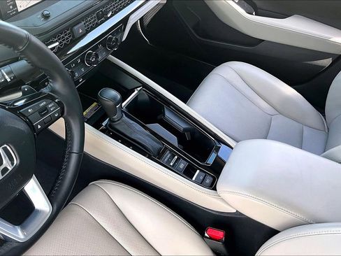 Certified 2023 Honda Accord Touring image 18