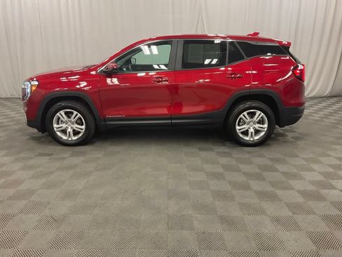 Used 2024 GMC Terrain SLE AWD/4WD image 15
