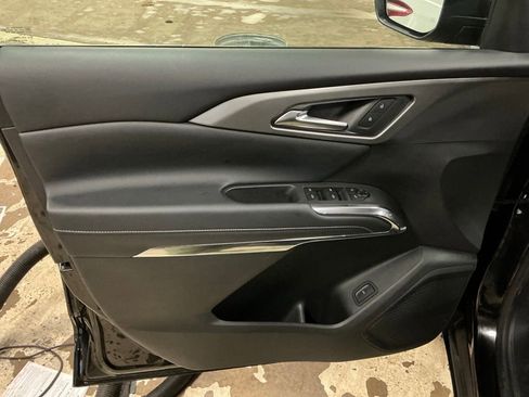 Certified 2026 Chevrolet Traverse LT image 12