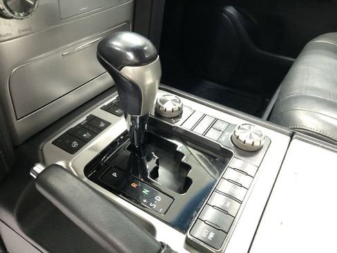 Used 2016 Toyota Land Cruiser AWD/4WD image 26