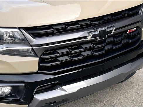 Used 2022 Chevrolet Colorado Z71 image 30