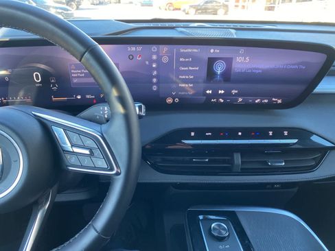 Used 2025 Buick Enclave Preferred image 15