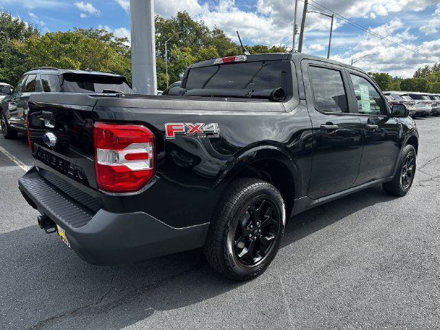 Certified 2024 Ford Maverick XLT w/ XLT Luxury Package AWD/4WD image 5
