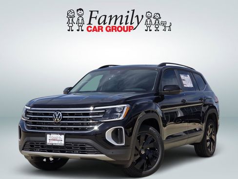 New 2026 Volkswagen Atlas SE FWD image 1