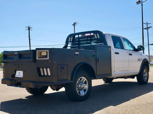 Used 2018 RAM 2500 Tradesman w/ Chrome Appearance Group image 7