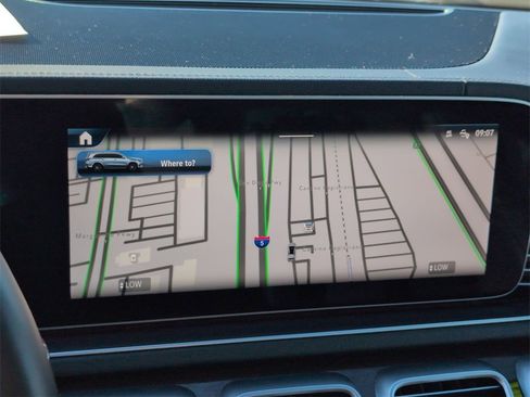 Used 2025 Mercedes-Benz GLS 450 4MATIC image 12