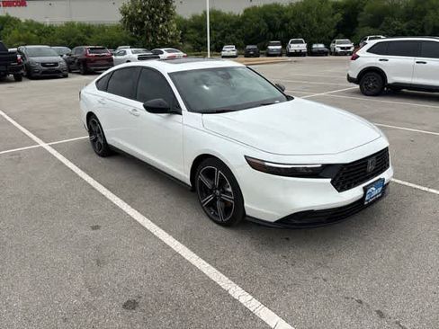 Used 2026 Honda Accord Sport image 7
