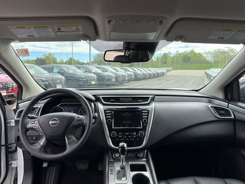 Certified 2024 Nissan Murano SV w/ SV Midnight Edition Package AWD/4WD image 28