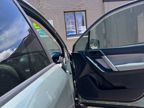 Used 2015 Subaru Forester 2.5i Premium AWD/4WD image 10