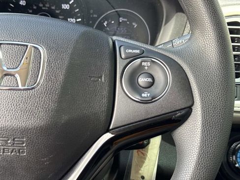 Used 2016 Honda HR-V LX image 31