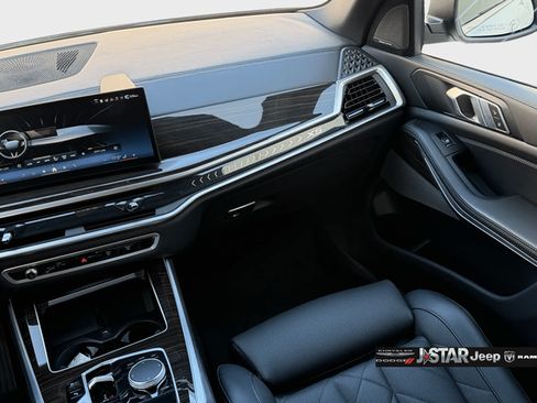Used 2024 BMW X5 sDrive40i w/ Premium Package RWD image 30