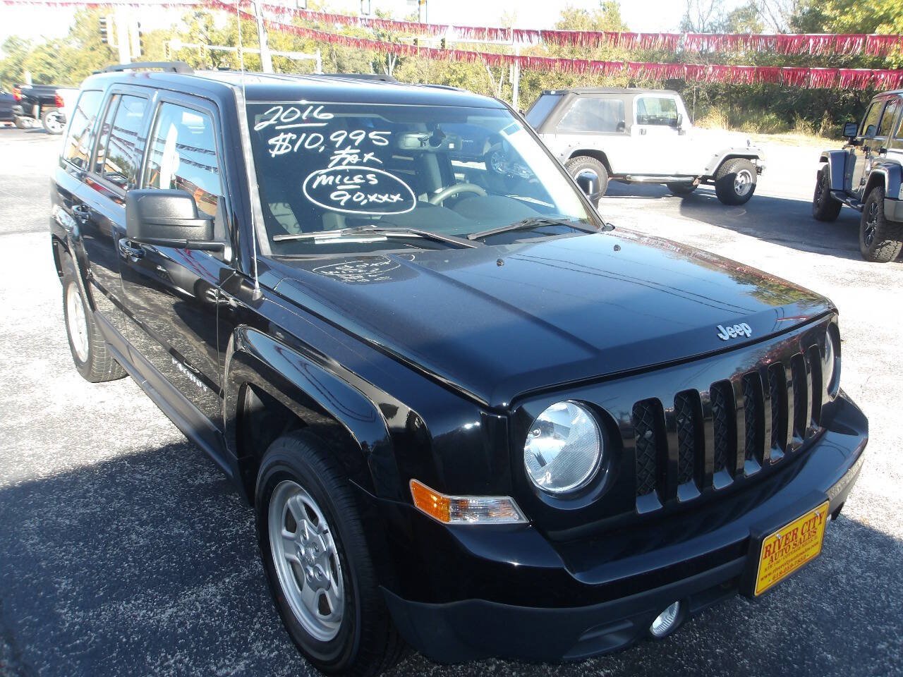 Used 2016 Jeep Patriot Sport w/ Power Value Group FWD image 1