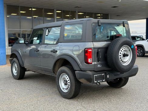 New 2026 Ford Bronco Base 4 Door 4x4 image 3