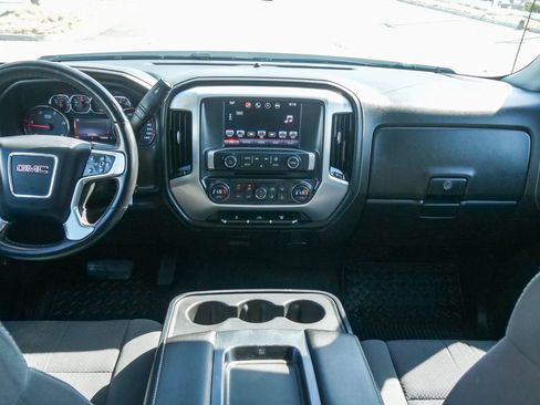 Used 2016 GMC Sierra 2500 SLE w/ SLE Preferred Package AWD/4WD image 11