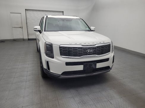 Used 2020 Kia Telluride EX w/ Towing Package FWD image 14