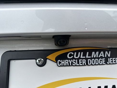 Used 2022 Toyota Corolla LE image 39