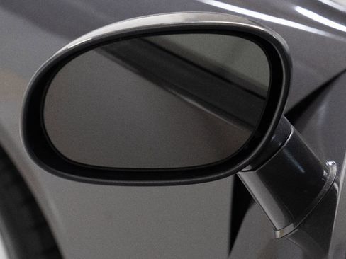 Used 2013 Dodge Challenger R/T image 12