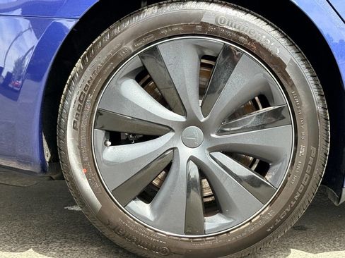 Used 2022 Tesla Model S image 11