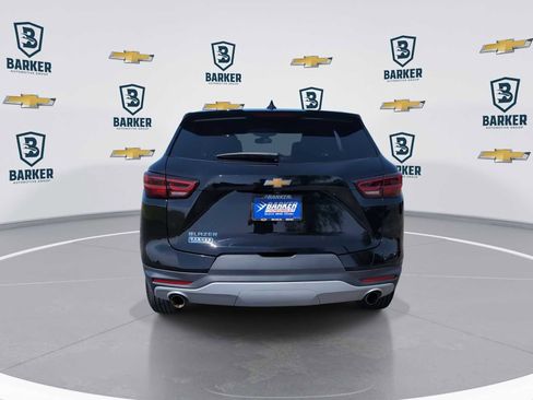 Used 2025 Chevrolet Blazer LT FWD image 7