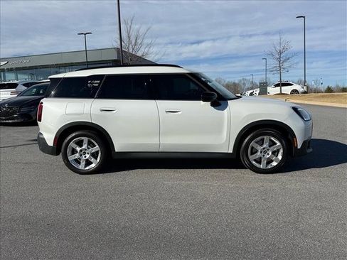 Used 2025 MINI Cooper Countryman S image 2