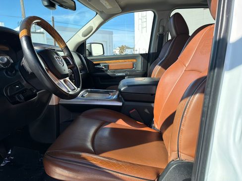 Used 2017 RAM 1500 Laramie Longhorn image 13