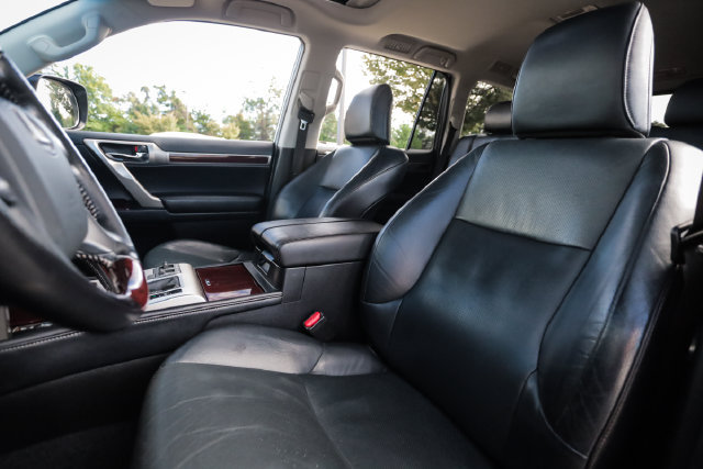 Used 2017 Lexus GX 460 Premium w/ Premium Package AWD/4WD image 55