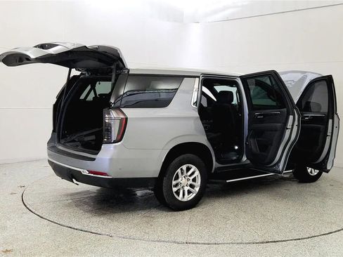 Used 2025 Chevrolet Tahoe LT w/ Comfort Package image 12