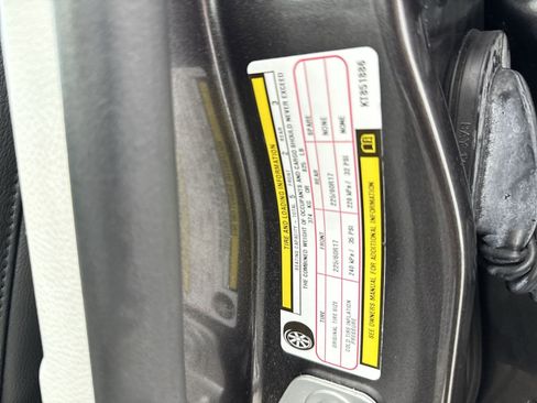 Used 2019 Jeep Compass Latitude w/ Popular Equipment Group image 44