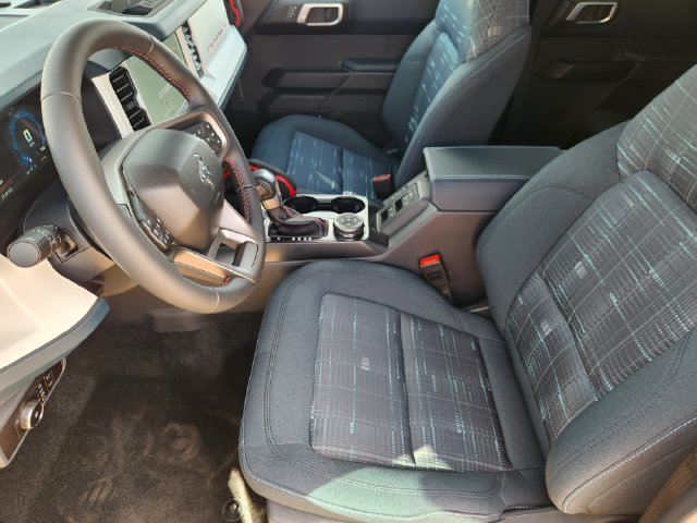 New 2026 Ford Bronco Heritage Edition AWD/4WD image 10