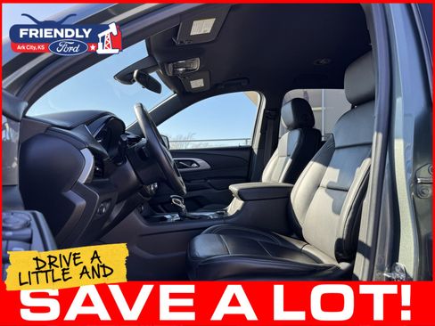 Used 2022 Chevrolet Traverse LT AWD/4WD image 21