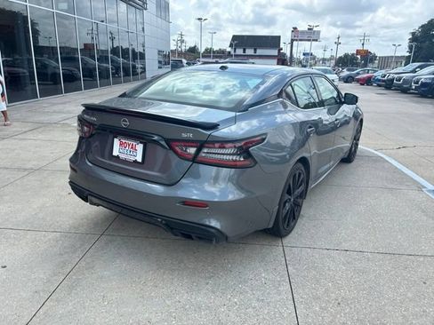 Used 2023 Nissan Maxima SR w/ Sport Mat Group FWD image 7