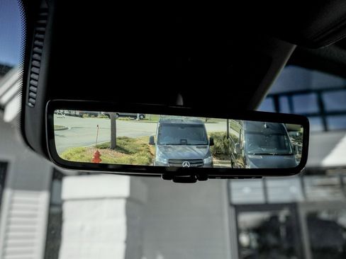 New 2025 Mercedes-Benz Sprinter 2500 image 18