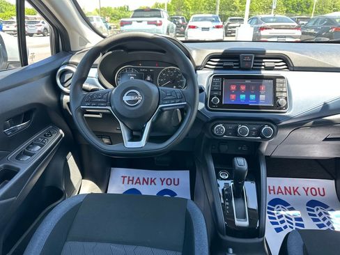 Used 2025 Nissan Versa SV FWD image 17