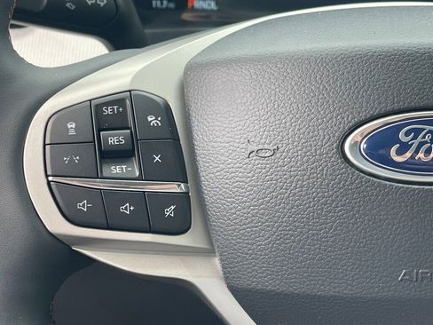 New 2026 Ford Explorer Active AWD/4WD image 17