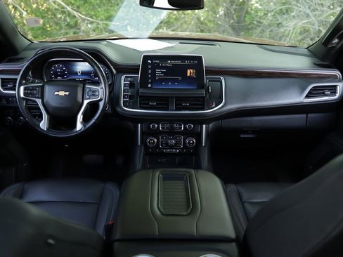 Used 2022 Chevrolet Tahoe LT w/ LT Signature Package AWD/4WD image 23