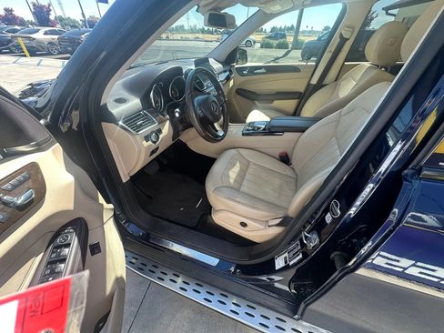 Used 2018 Mercedes-Benz GLE 350 w/ Premium 1 Package image 22