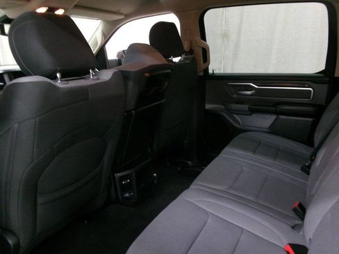 Used 2019 RAM 1500 Big Horn AWD/4WD image 20