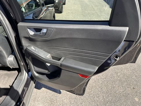 Used 2025 Ford Escape ST-Line FWD image 15