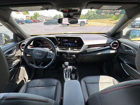 Certified 2024 Chevrolet Trax RS w/ Driver Confidence Package FWD image 28