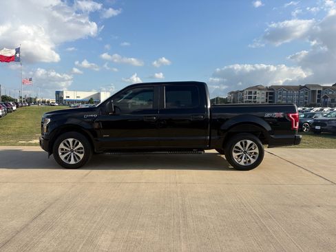 Used 2017 Ford F150 XL w/ Equipment Group 101A Mid RWD image 5