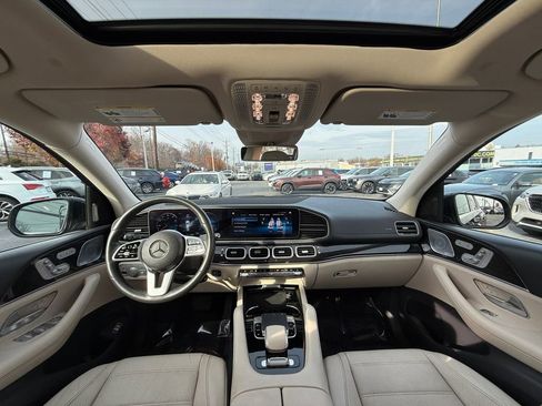 Used 2020 Mercedes-Benz GLS 450 4MATIC image 25