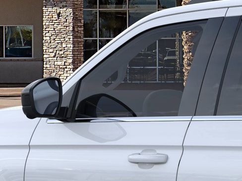 New 2026 Ford Expedition Active image 20