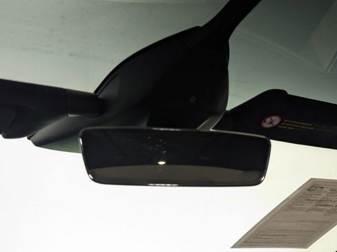 Used 2022 Tesla Model X Plaid image 16