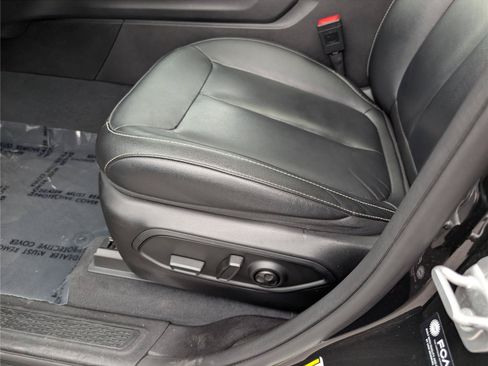 Used 2023 Jeep Grand Cherokee 4WD 4xe image 23