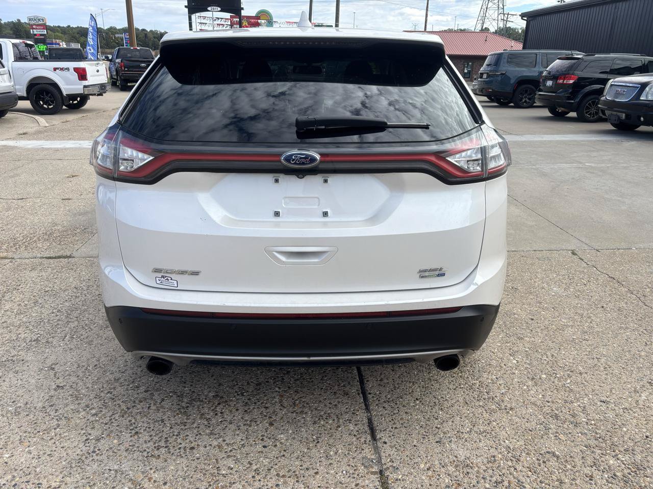 Used 2018 Ford Edge SEL w/ Equipment Group 201A AWD/4WD image 4