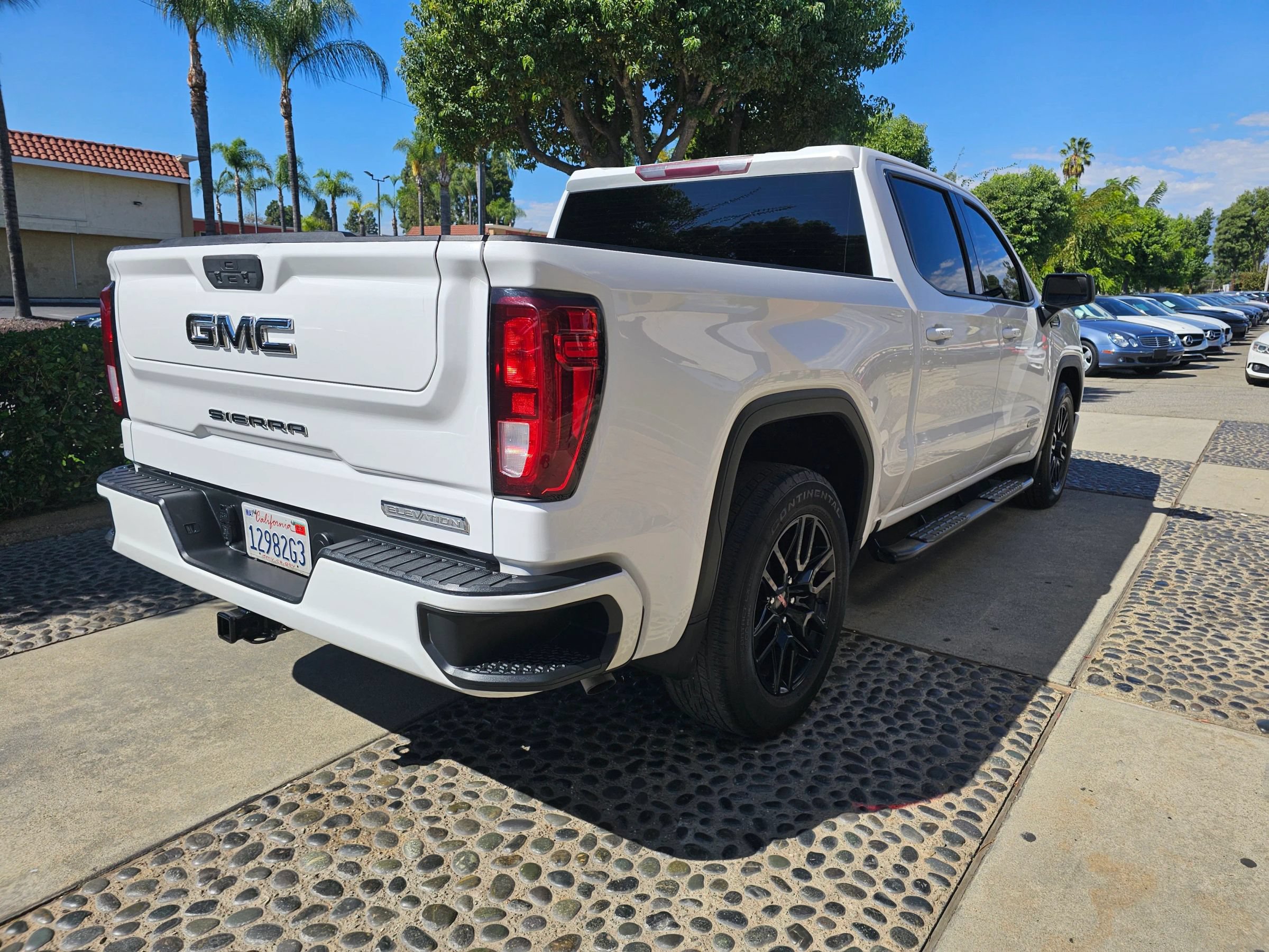 Used 2021 GMC Sierra 1500 Elevation RWD image 5
