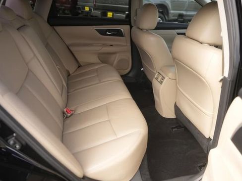 Used 2018 Nissan Altima 3.5 SL image 16