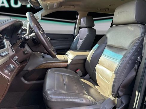 Used 2020 GMC Yukon XL Denali RWD image 36